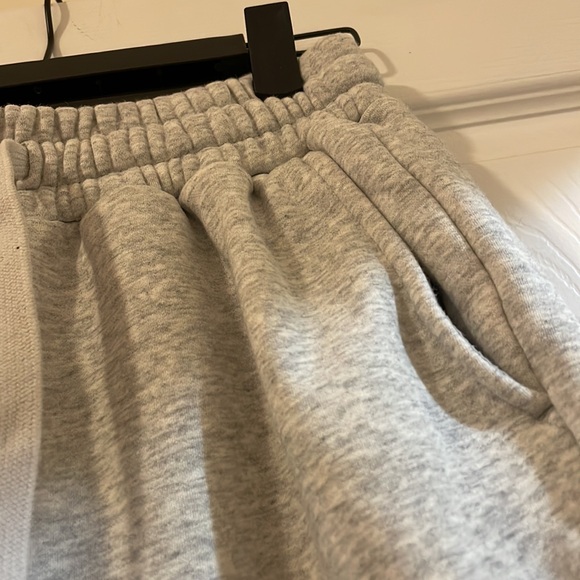 Fabletics Gray Sweatpants - Picture 4 of 6